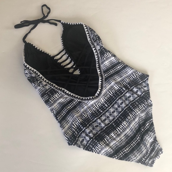 Ambrielle Swimwear - Picture 5 of 7